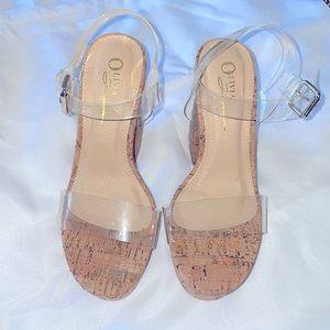 Forever21 clear/tan chunky platform heels size 6